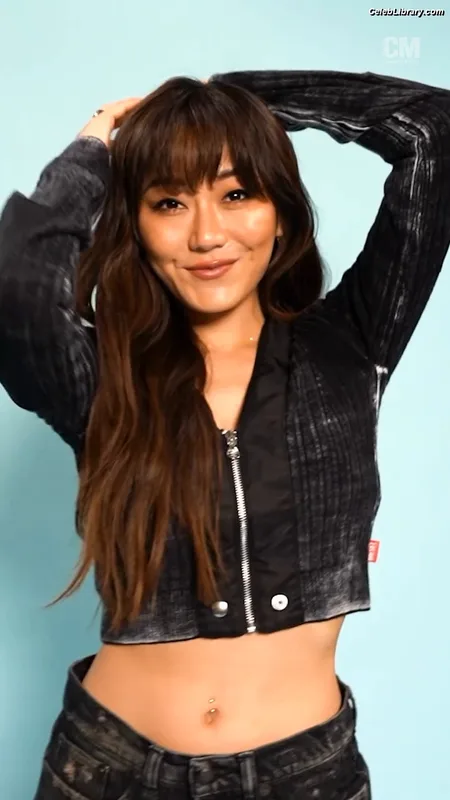 Karen Fukuhara photo 6 of 331