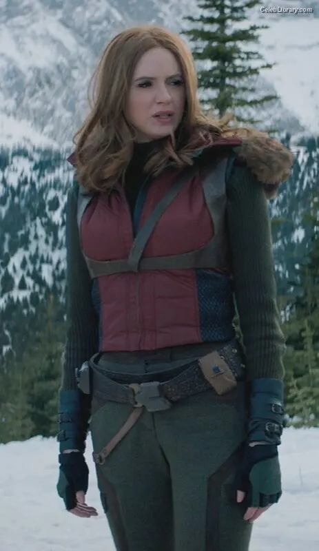 Karen Gillan photo 13 of 789