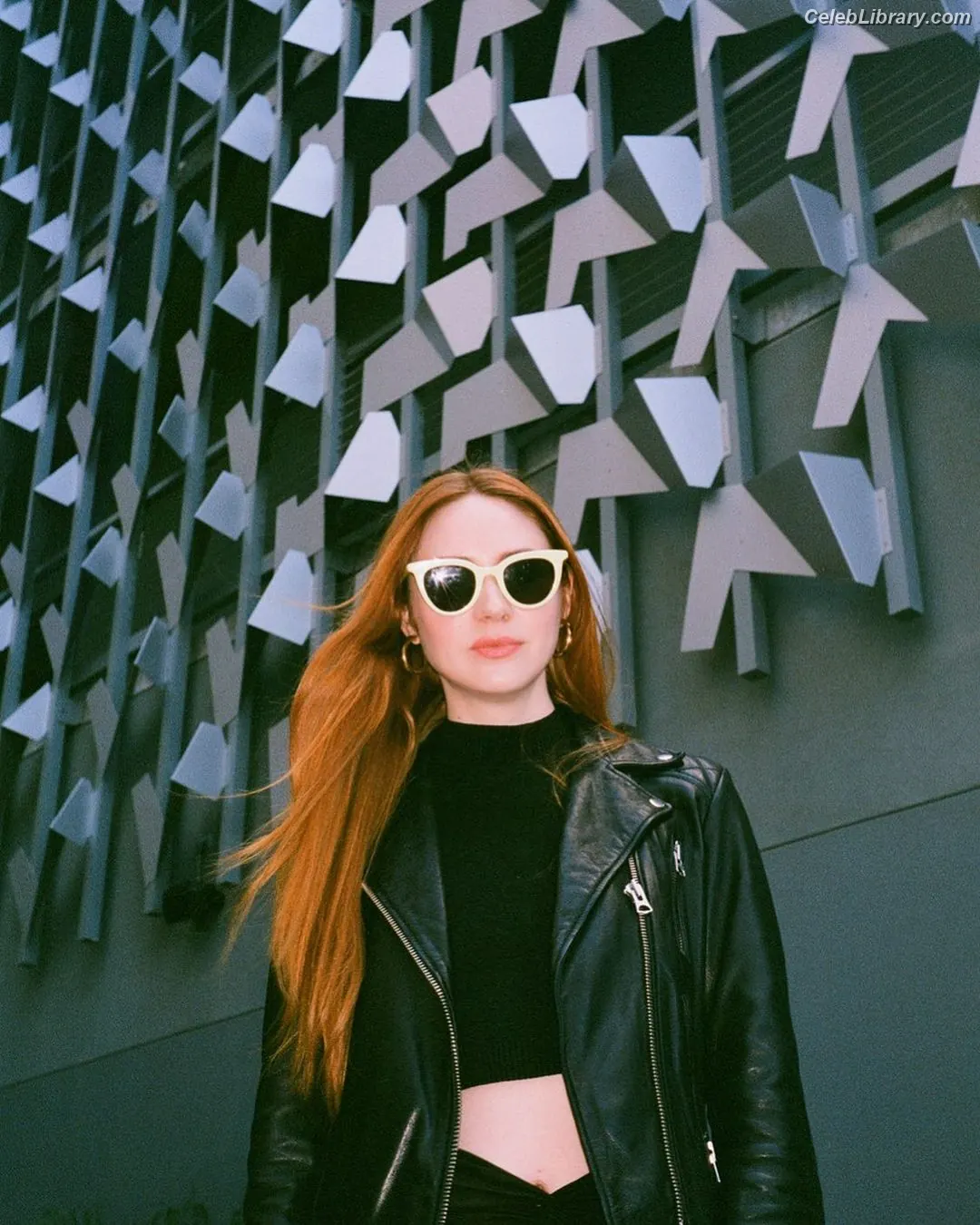 Karen Gillan photo 9 of 789