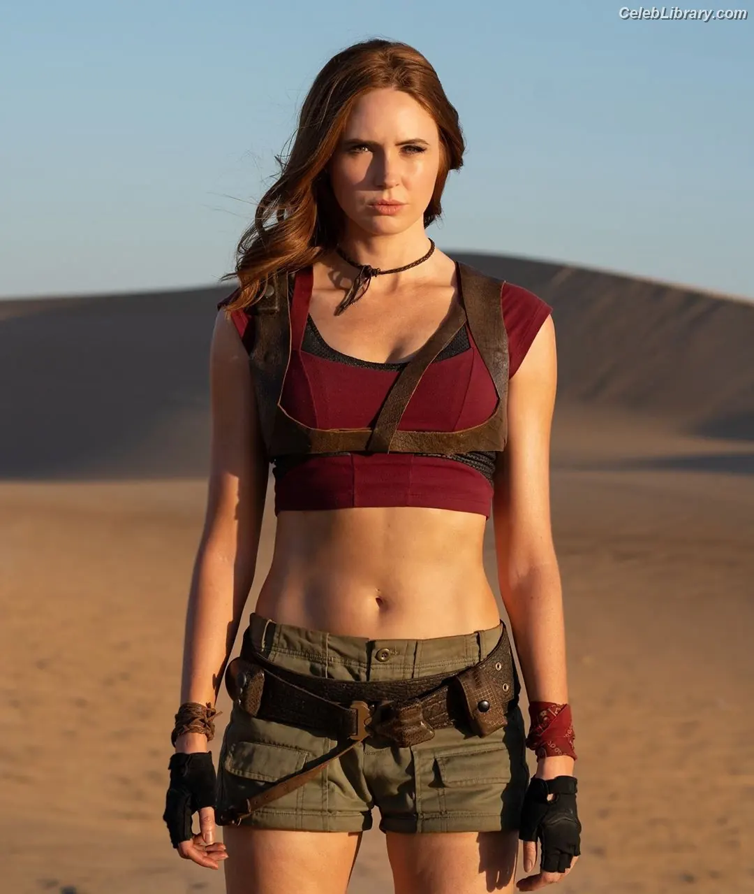 Karen Gillan photo 1 of 789