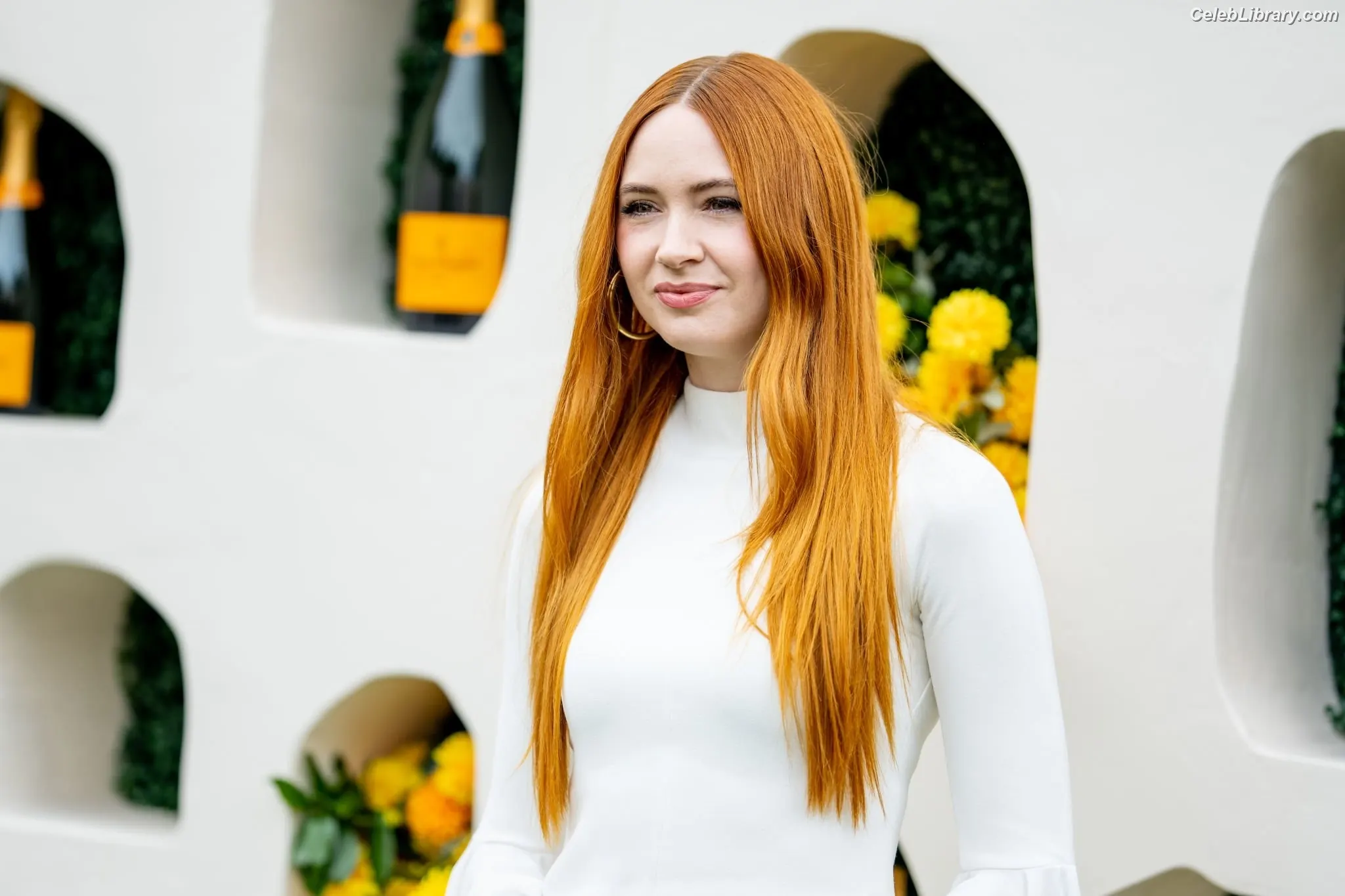 Karen Gillan photo 6 of 789