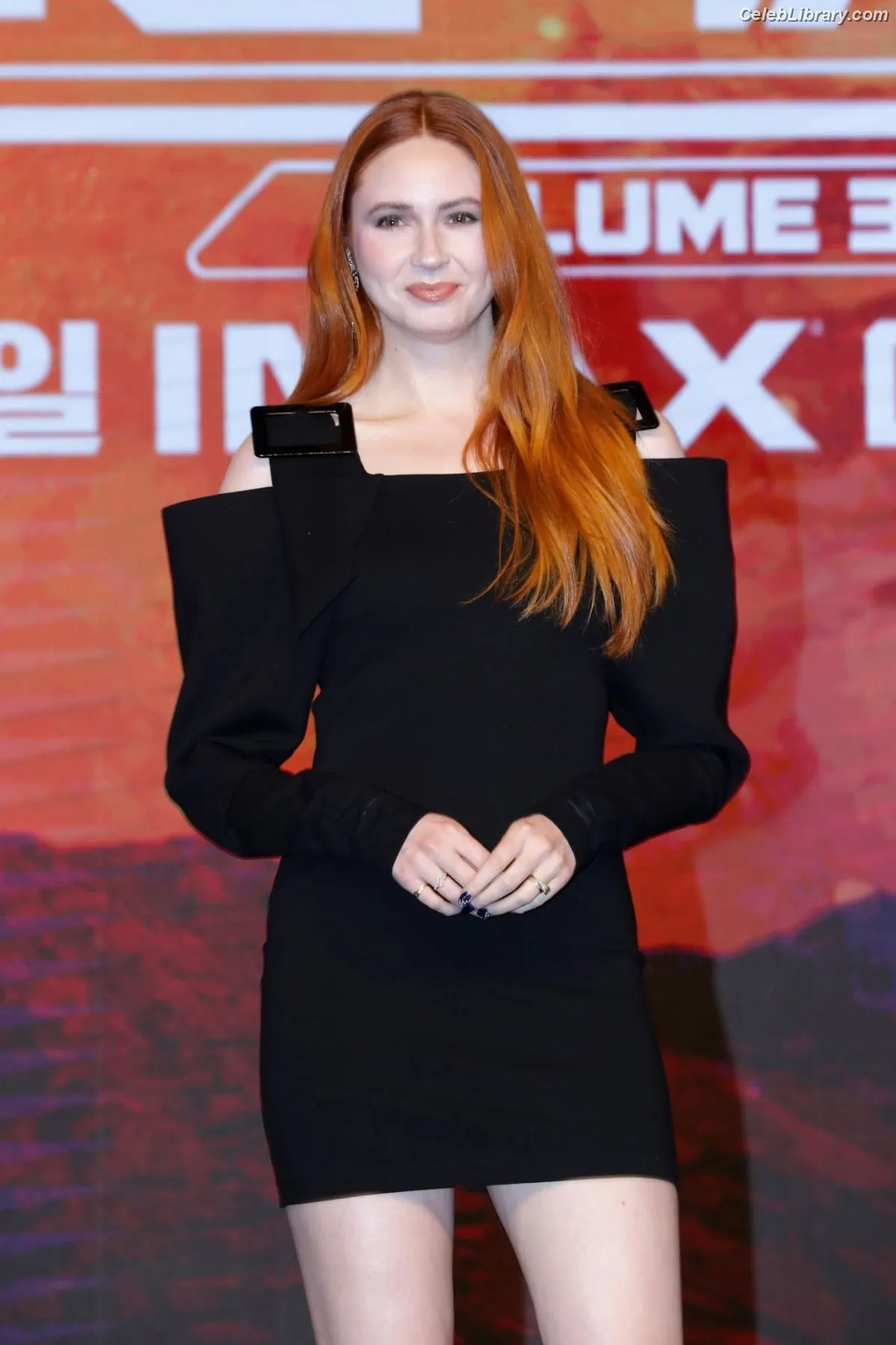 Karen Gillan photo 16 of 789