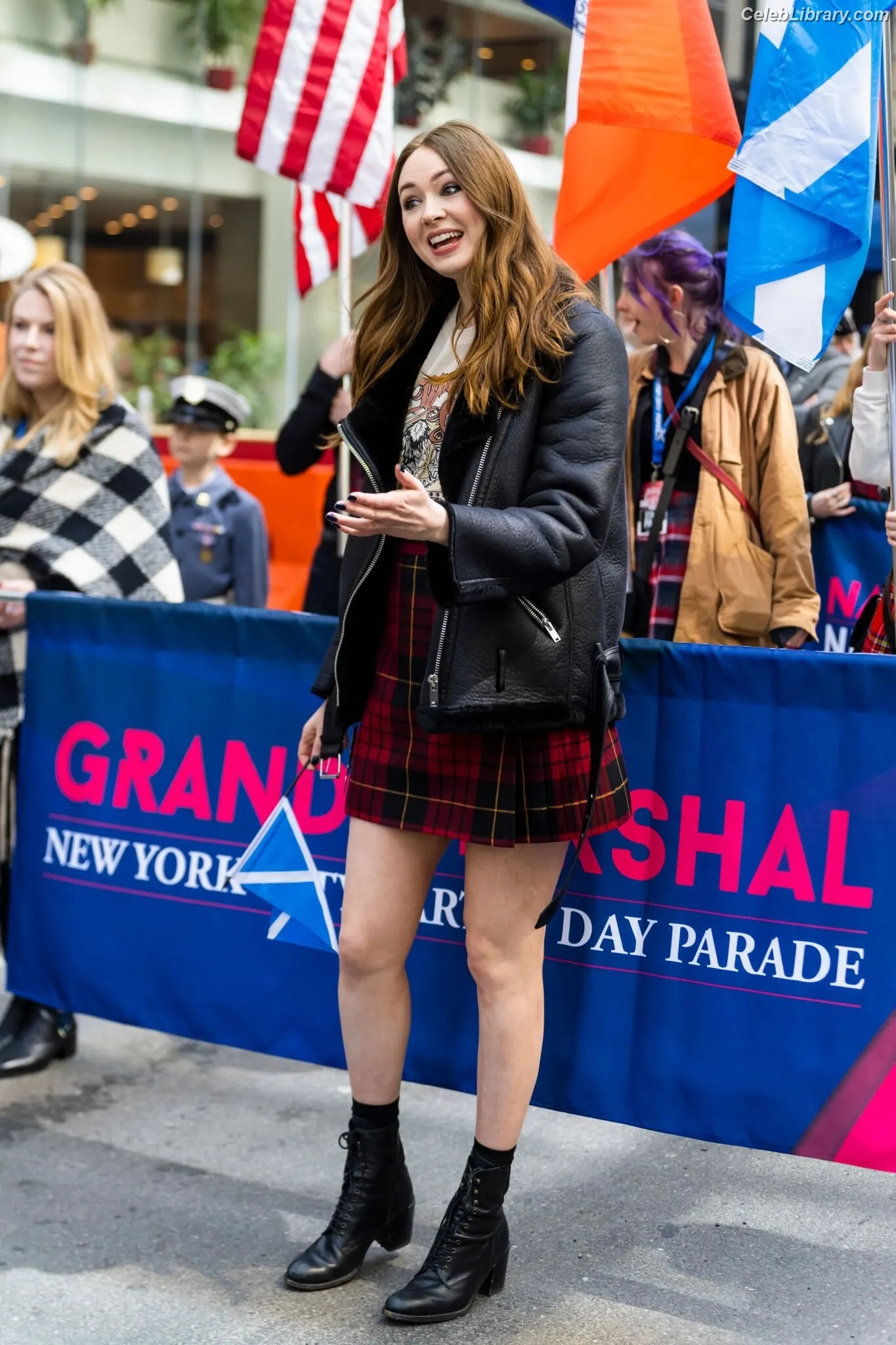 Karen Gillan photo 5 of 789