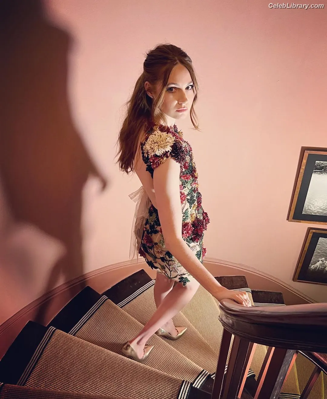 Karen Gillan photo 11 of 789