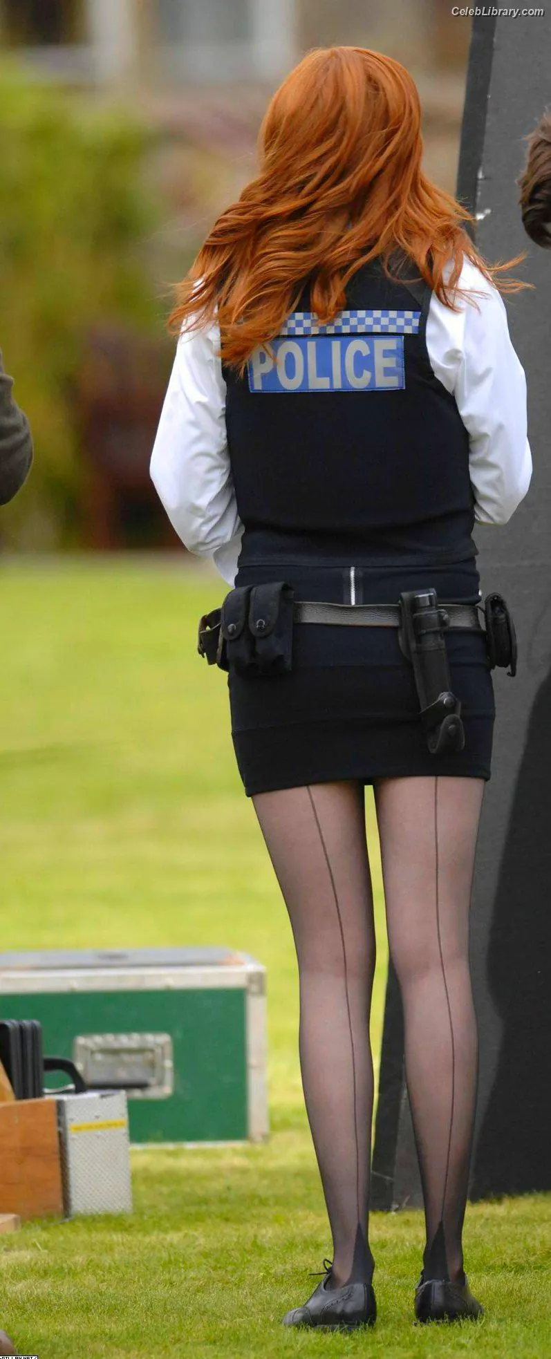 Karen Gillan photo 3 of 789