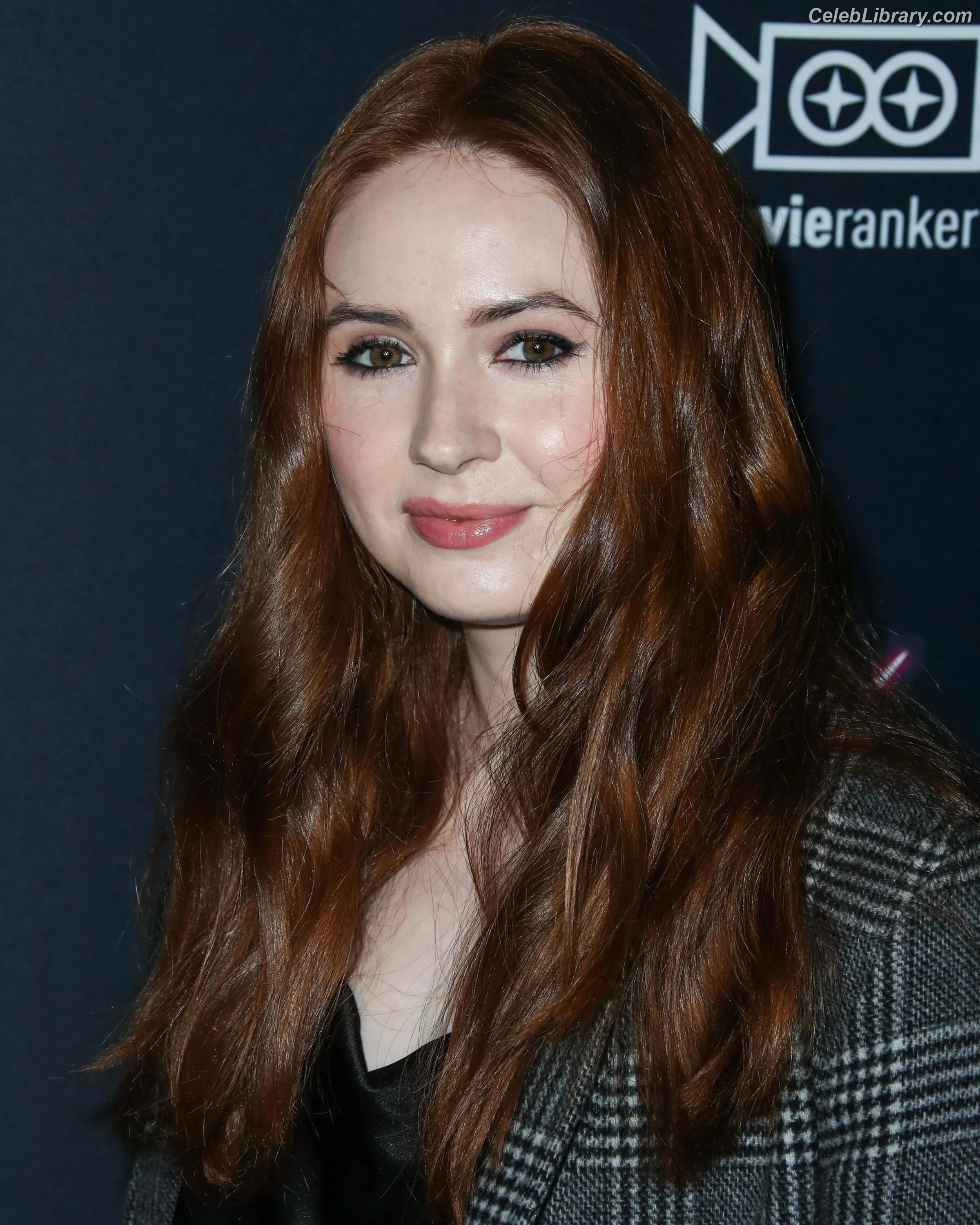 Karen Gillan photo 10 of 789