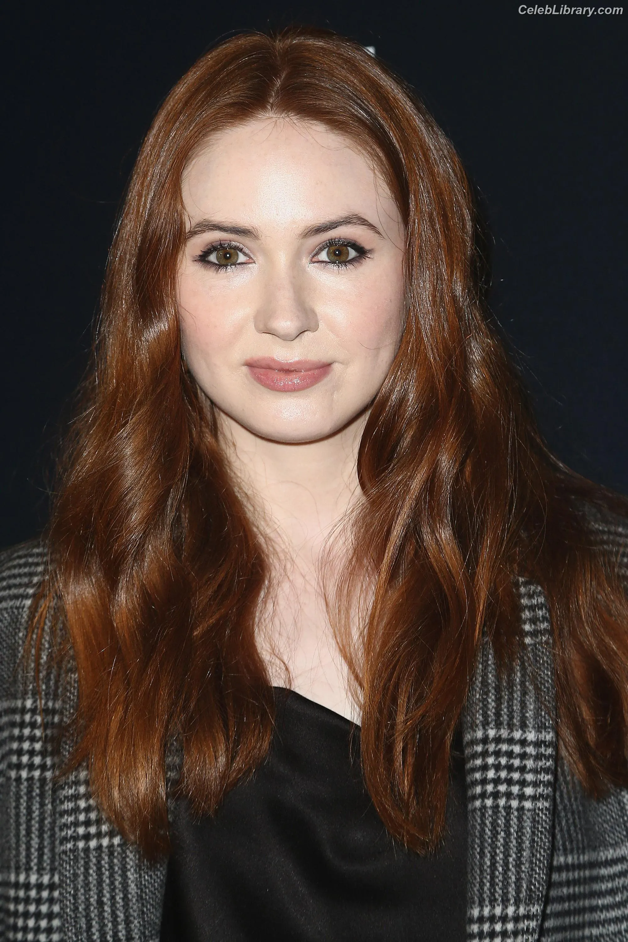 Karen Gillan photo 12 of 789