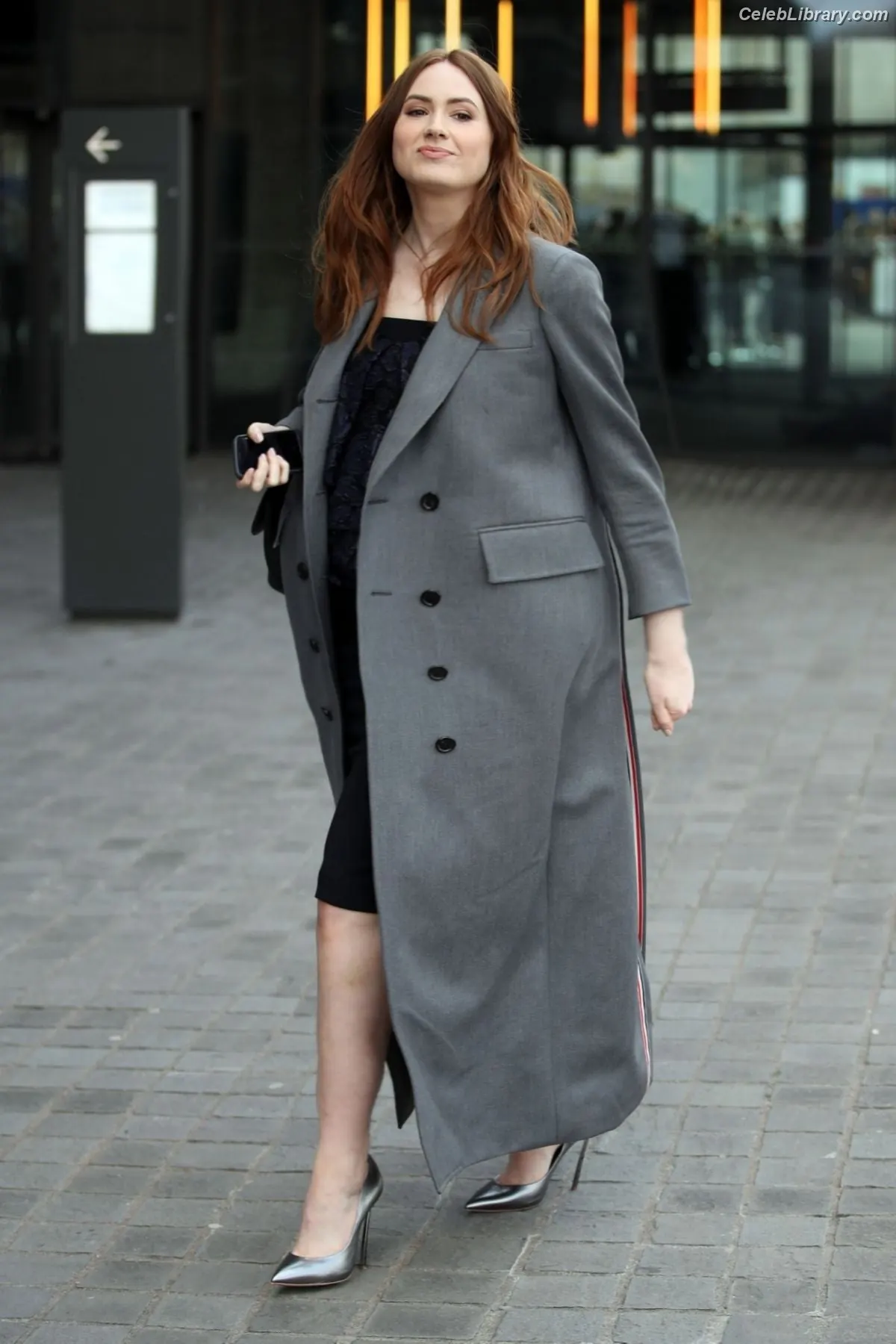 Karen Gillan photo 8 of 789