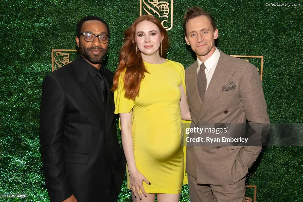 Karen Gillan photo 5 of 789