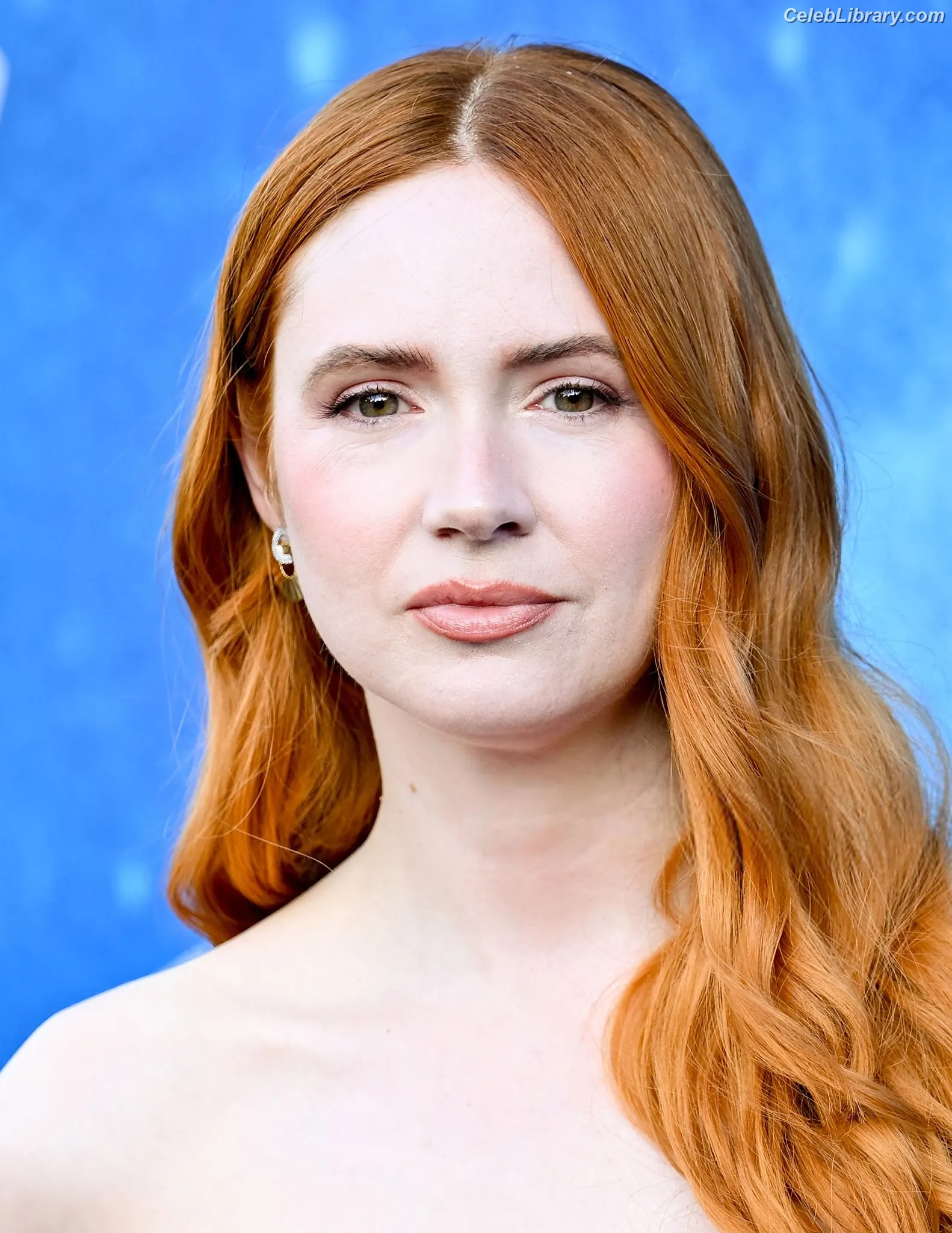 Karen Gillan photo 20 of 789