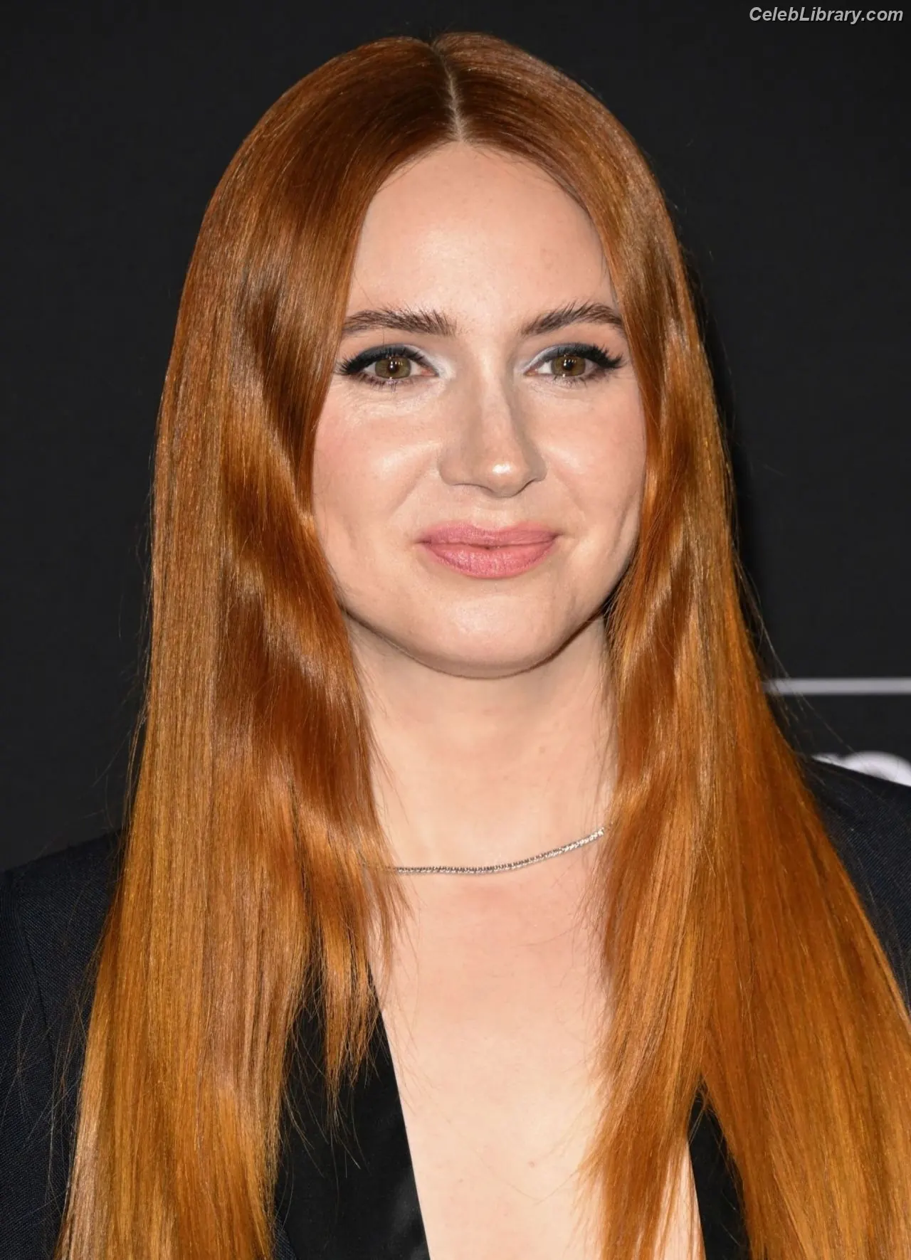 Karen Gillan photo 6 of 789