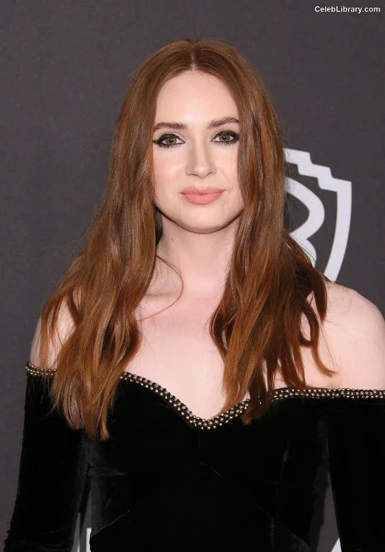 Karen Gillan photo 2 of 787