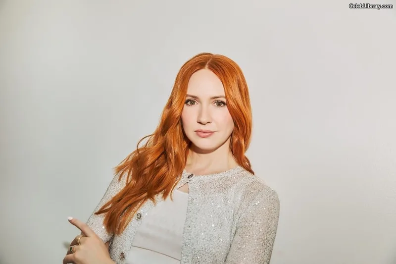 Karen Gillan photo 7 of 787