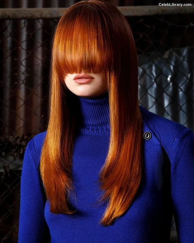 Karen Gillan photo 15 of 787