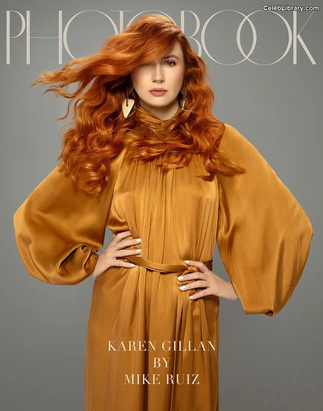 Karen Gillan photo 10 of 787