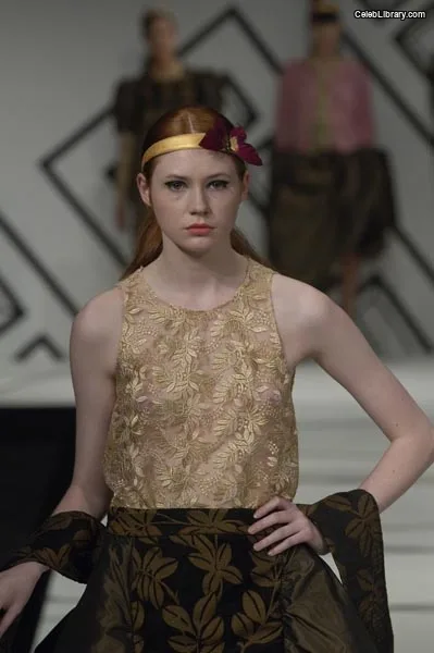Karen Gillan photo 16 of 787