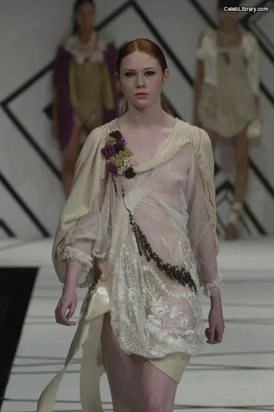 Karen Gillan photo 18 of 787