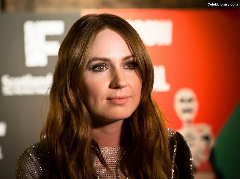 Karen Gillan photo 2 of 787
