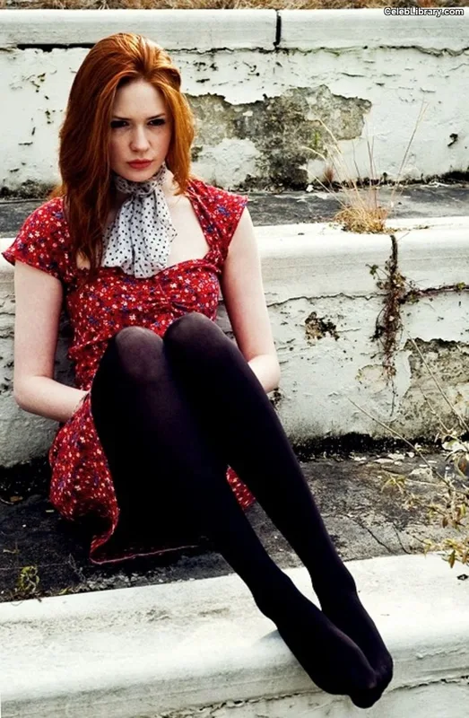 Karen Gillan photo 18 of 787