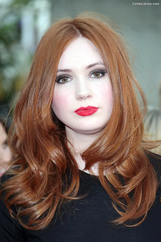 Karen Gillan photo 14 of 787