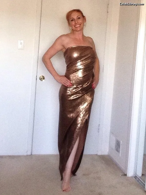 Kari Byron photo 1 of 95