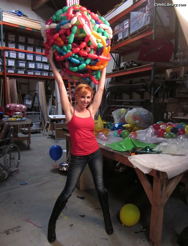Kari Byron photo 17 of 95