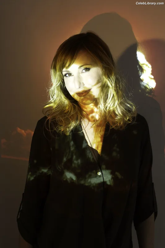 Kari Byron photo 23 of 95