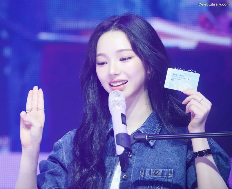 Karina (æspa  aespa) photo 7 of 5684