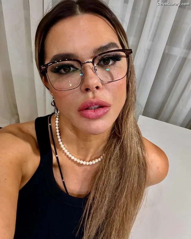 Karina Zvereva photo 10 of 363