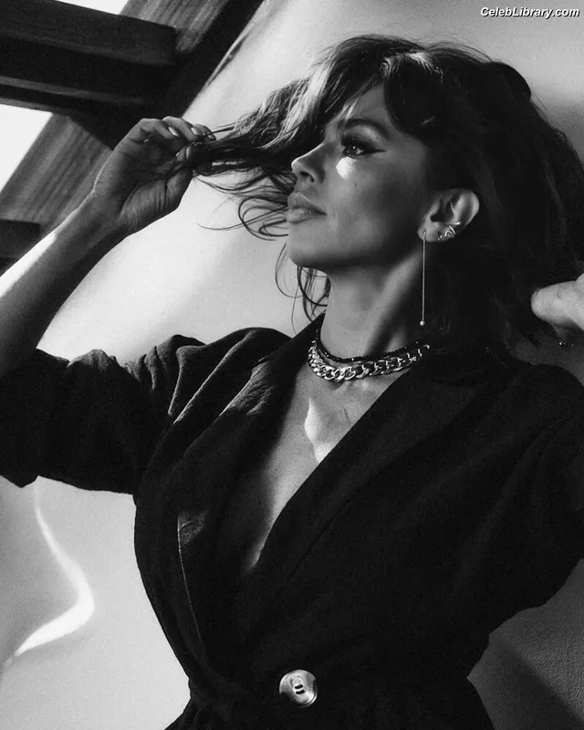 Karina Zvereva photo 15 of 363