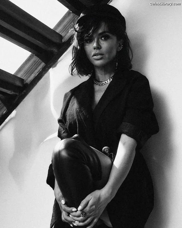 Karina Zvereva photo 13 of 363