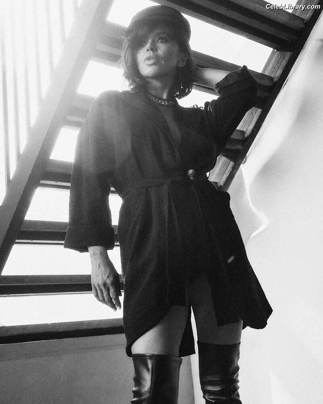Karina Zvereva photo 5 of 363