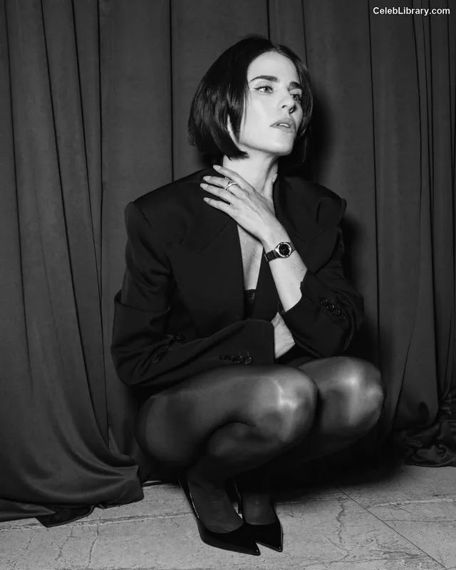 Karla Souza photo 14 of 15