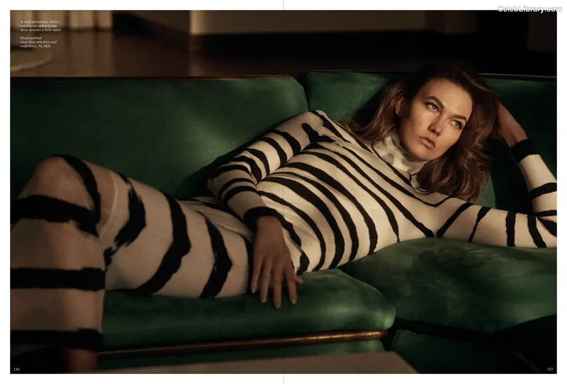Karlie Kloss photo 14 of 303