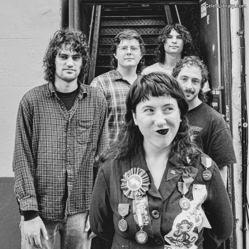 Karly Hartzman photo 4 of 33