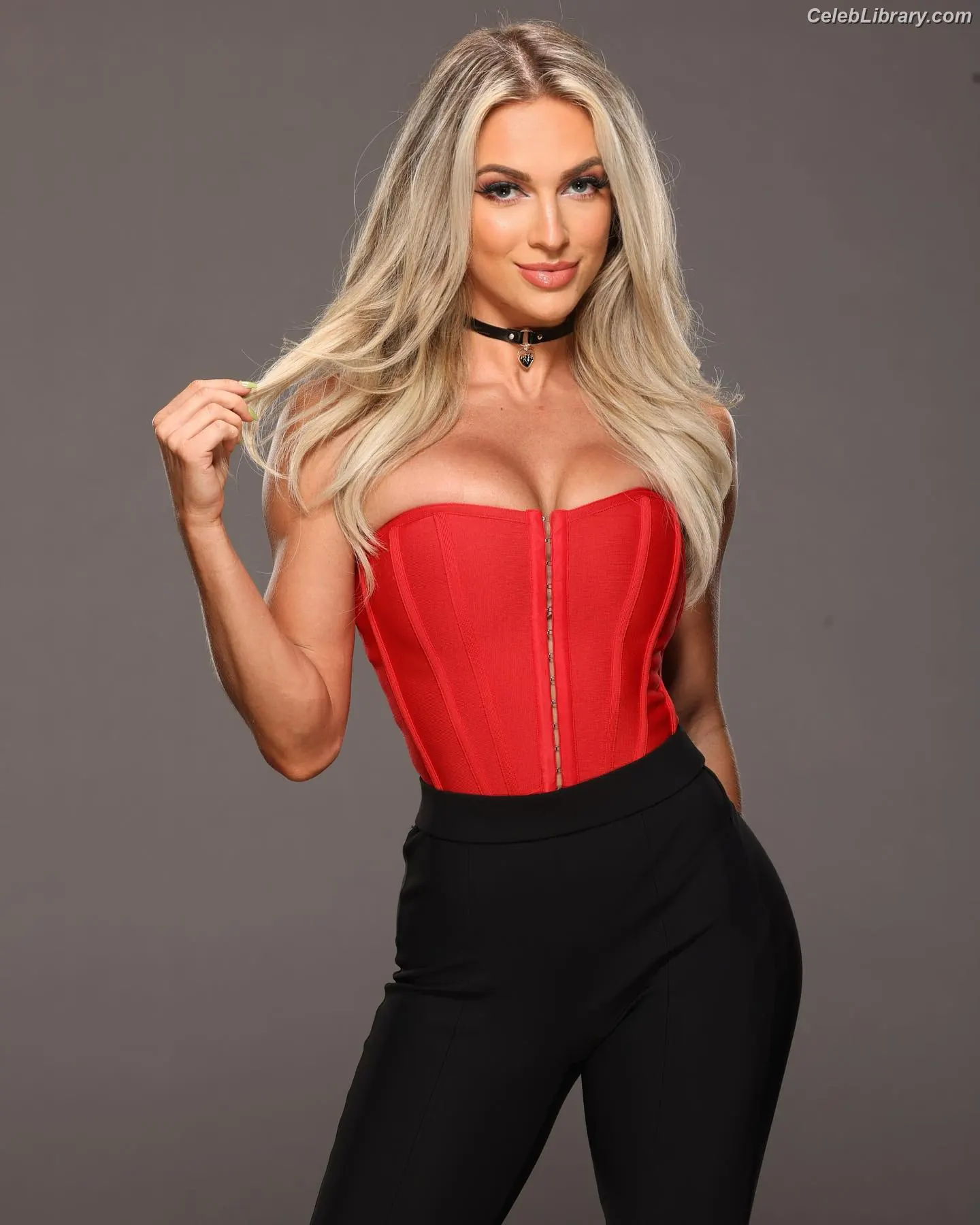 Karmen Petrovic photo 12 of 763