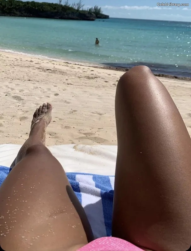 Karrueche Tran photo 18 of 260
