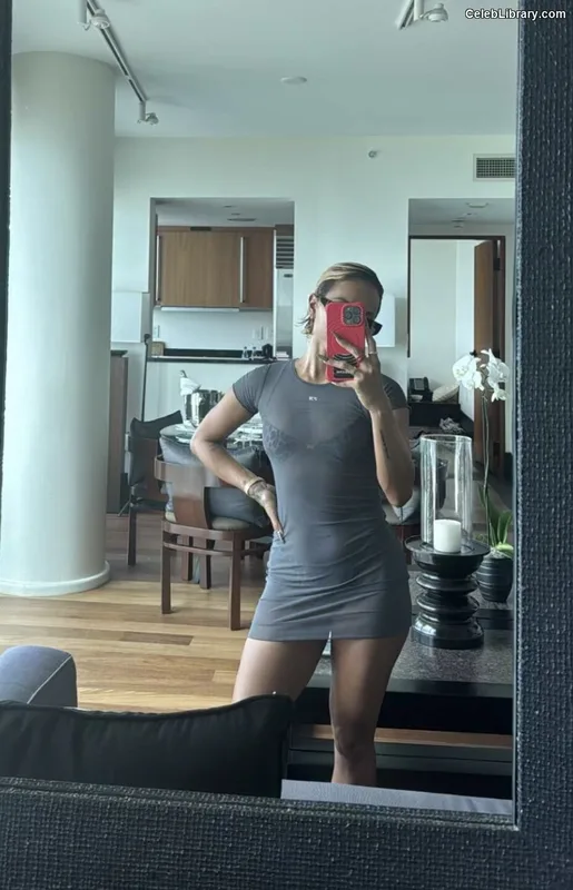Karrueche Tran photo 24 of 260