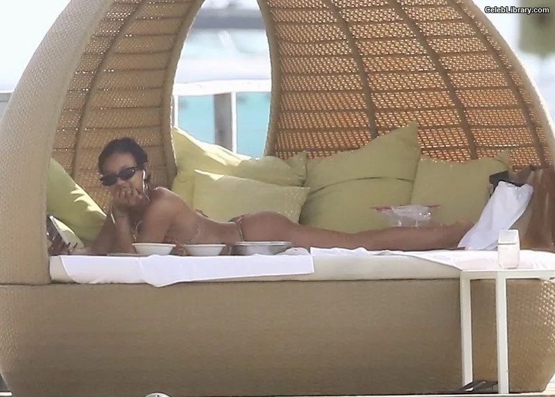 Karrueche Tran photo 16 of 260