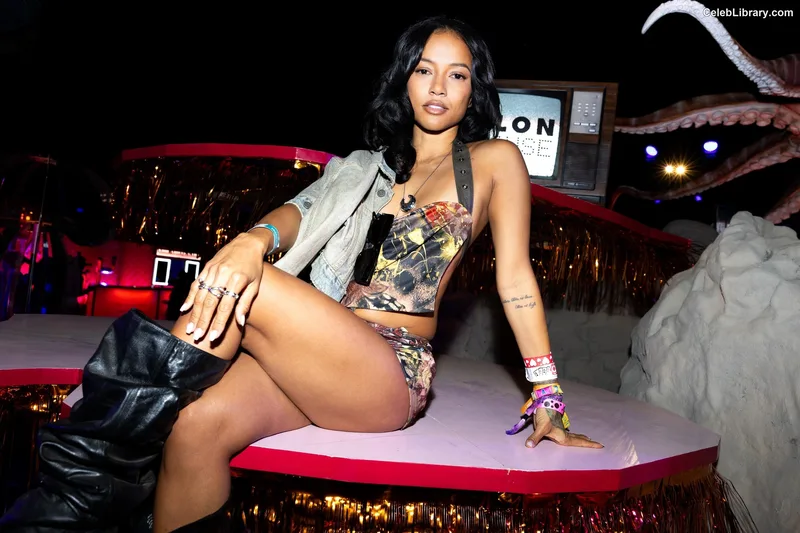 Karrueche Tran photo 1 of 260