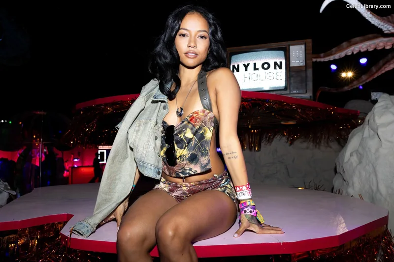 Karrueche Tran photo 6 of 260