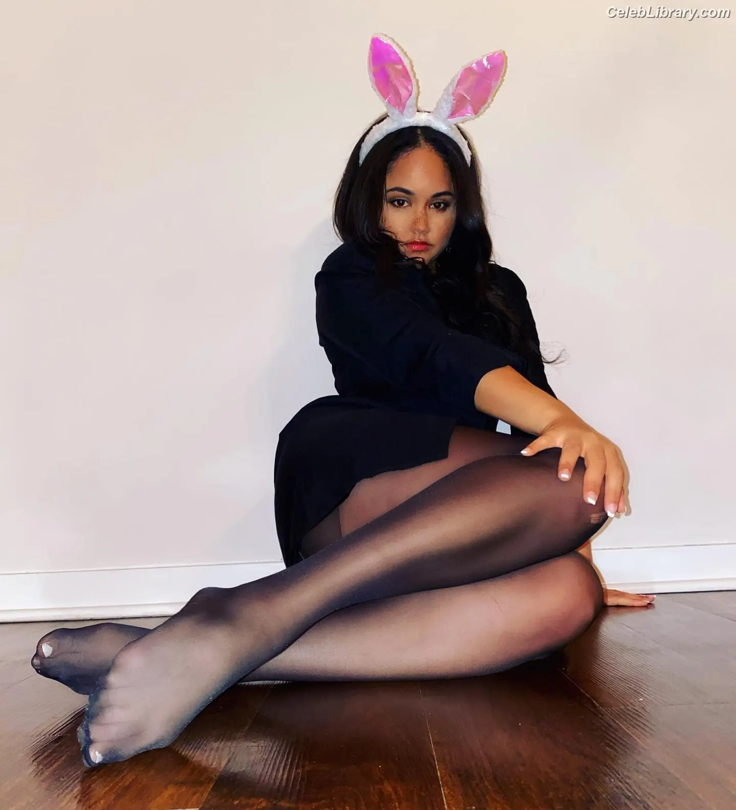 Kat Deluna photo 7 of 53