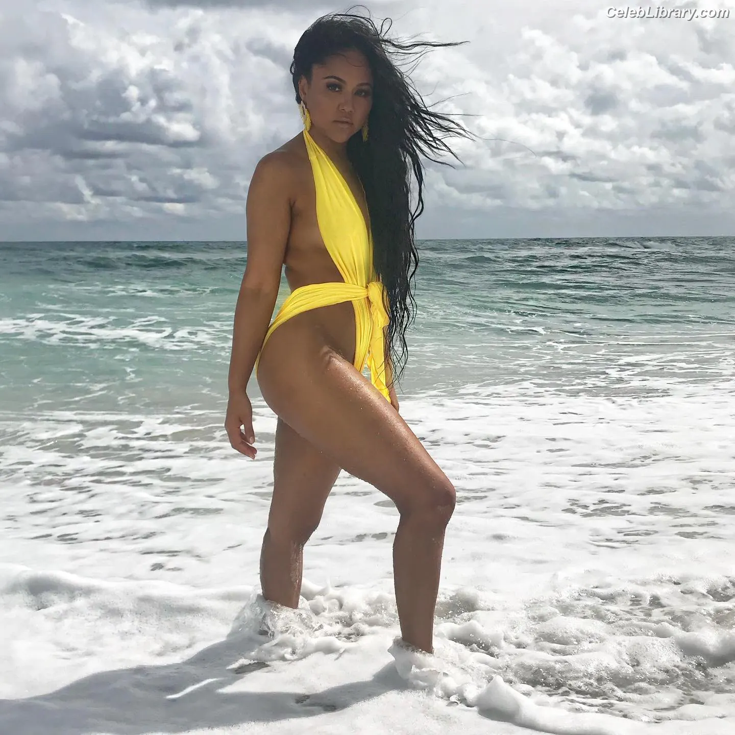 Kat Deluna photo 18 of 53