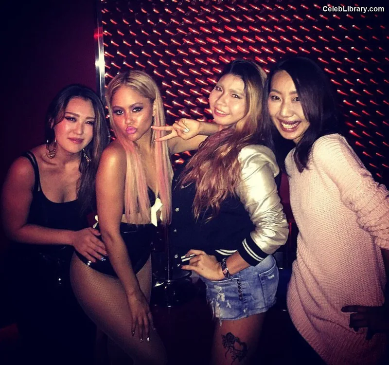 Kat Deluna photo 17 of 54