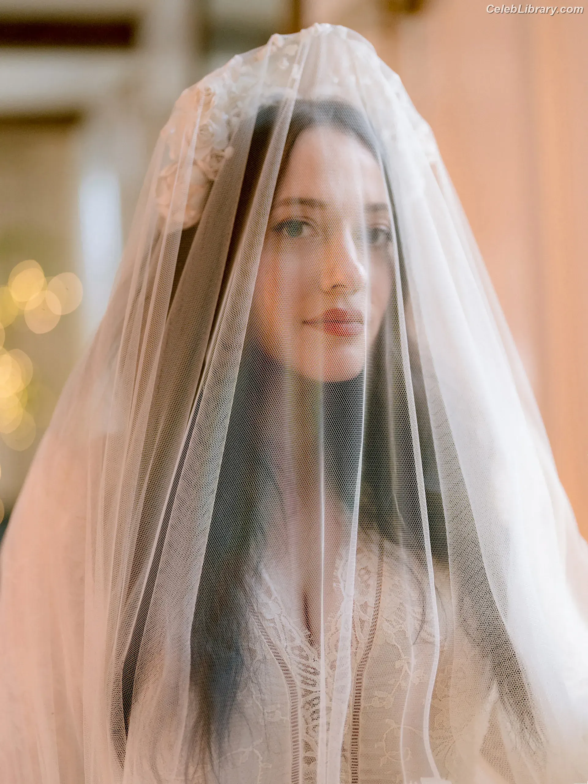 Kat Dennings photo 7 of 458