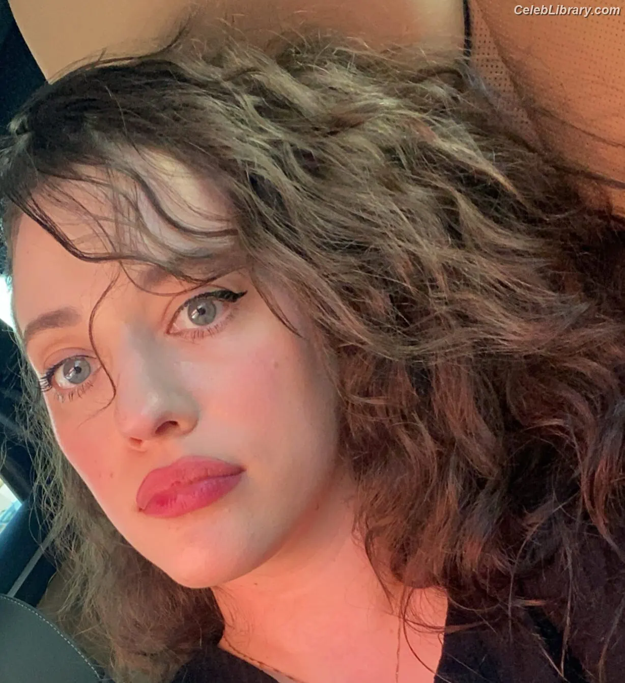 Kat Dennings photo 14 of 458
