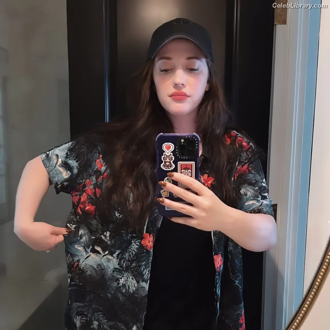 Kat Dennings photo 3 of 458