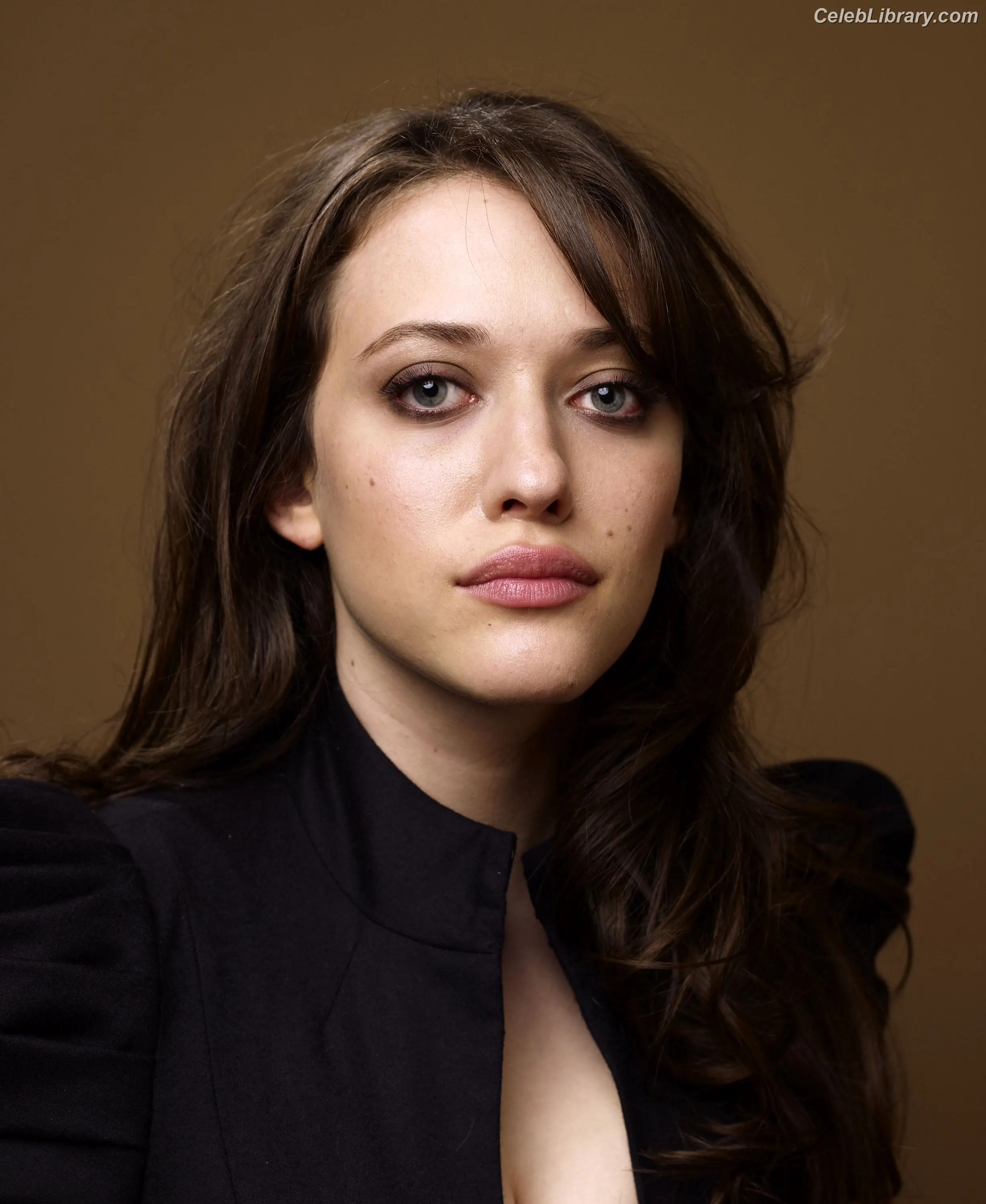 Kat Dennings photo 17 of 458