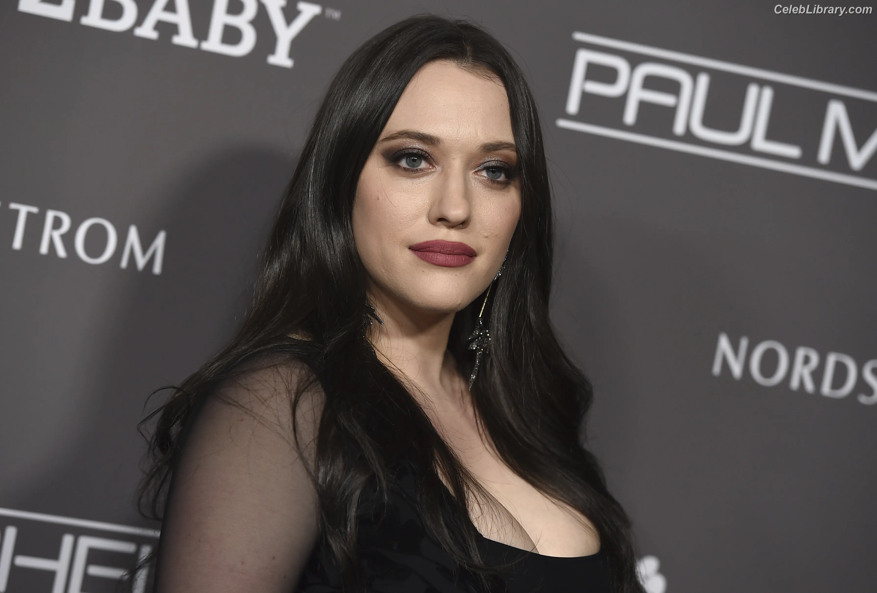 Kat Dennings photo 19 of 458