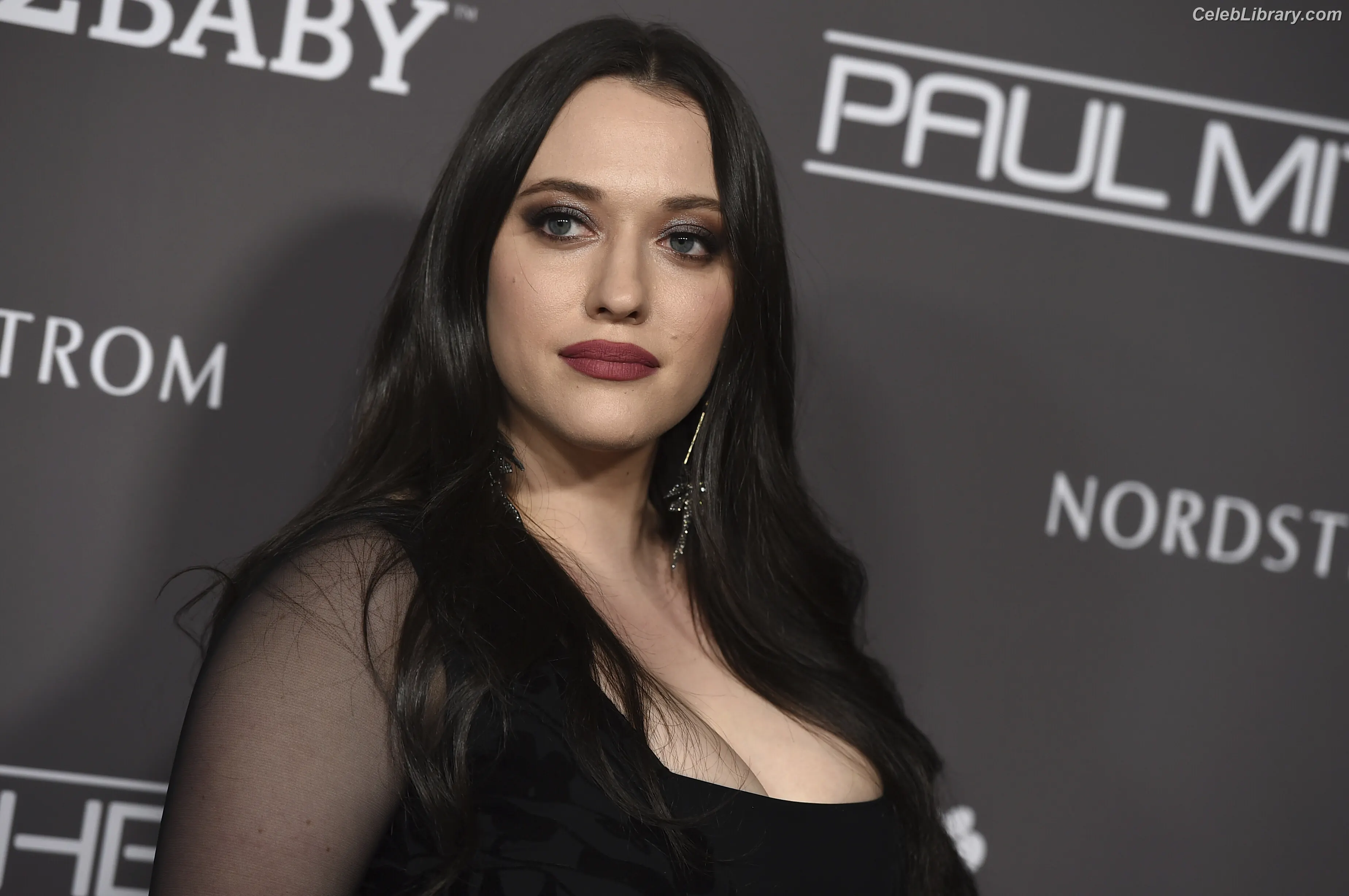 Kat Dennings photo 20 of 458
